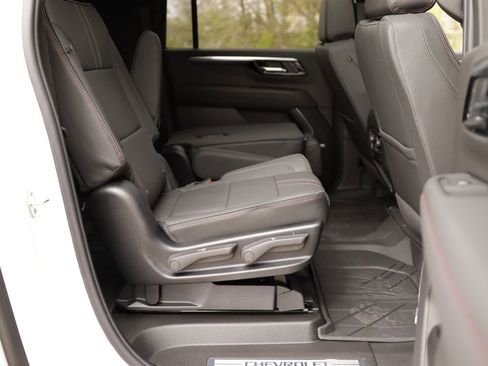 New 2026 Chevrolet Suburban RST w/ Comfort Package AWD/4WD image 37