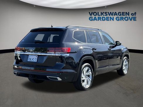 Used 2021 Volkswagen Atlas SE w/ Towing Package image 7