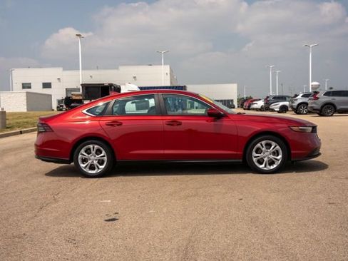 Used 2025 Honda Accord LX image 8