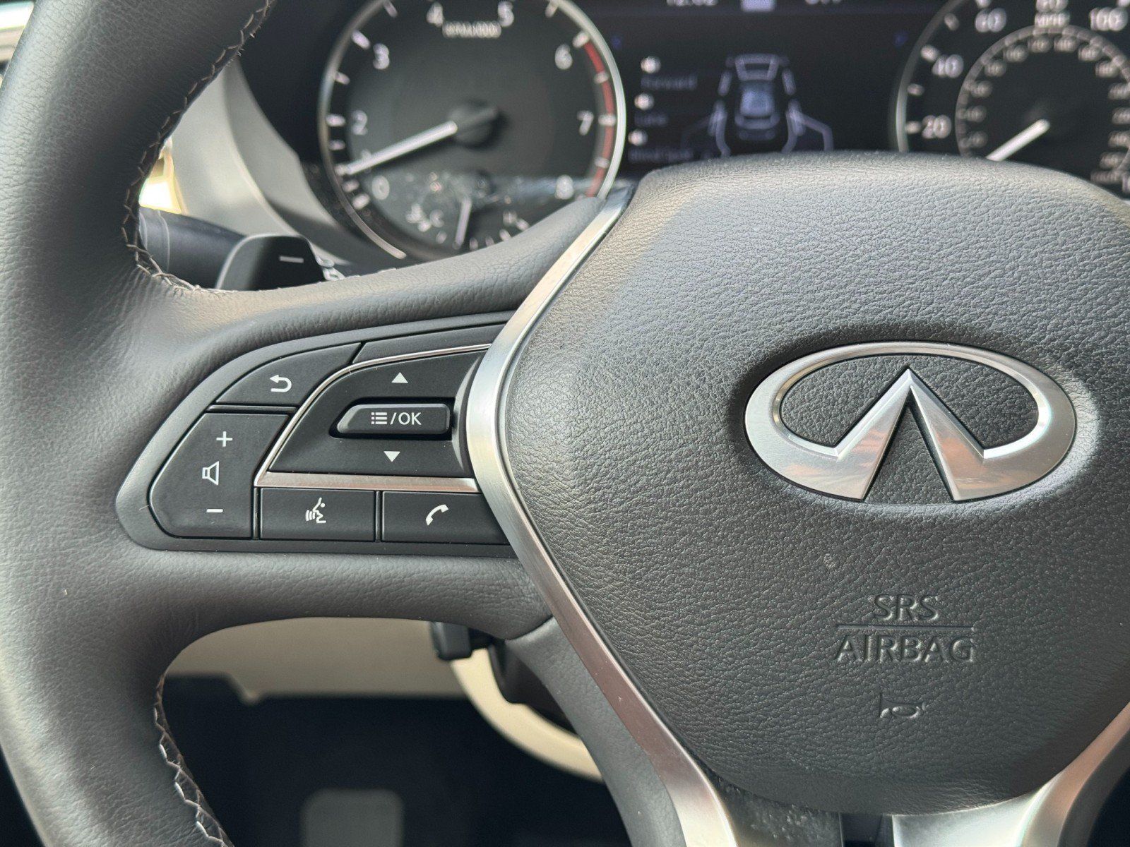 Used 2021 INFINITI QX50 FWD image 22