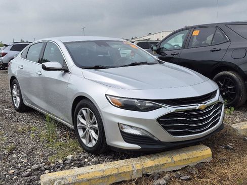 Used 2021 Chevrolet Malibu LT FWD image 2