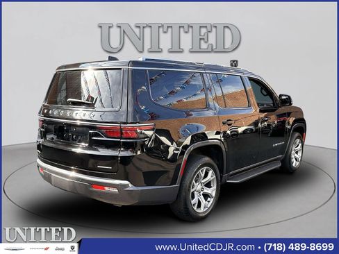 Used 2022 Jeep Wagoneer Series II image 3