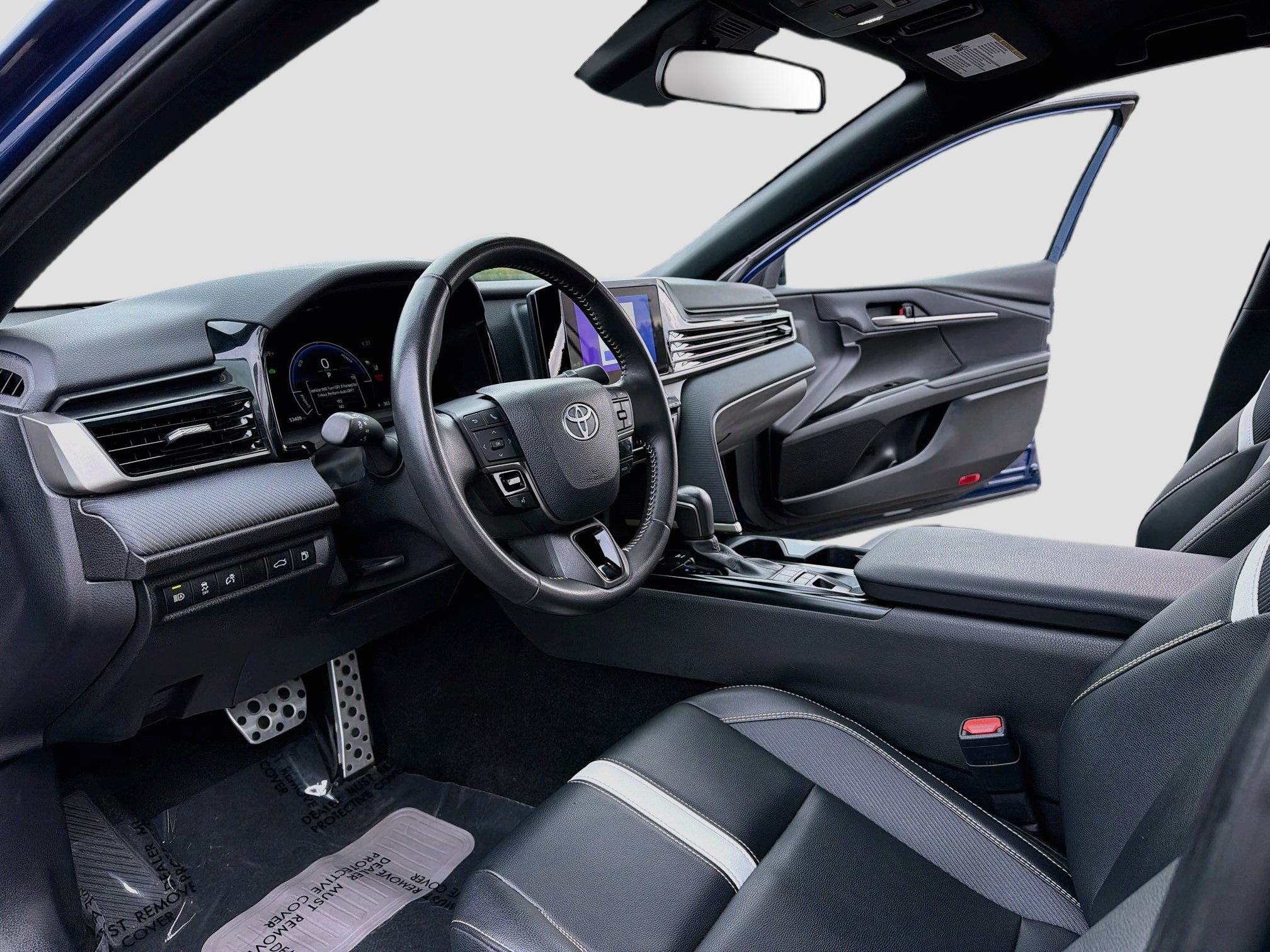Certified 2025 Toyota Camry SE FWD image 10