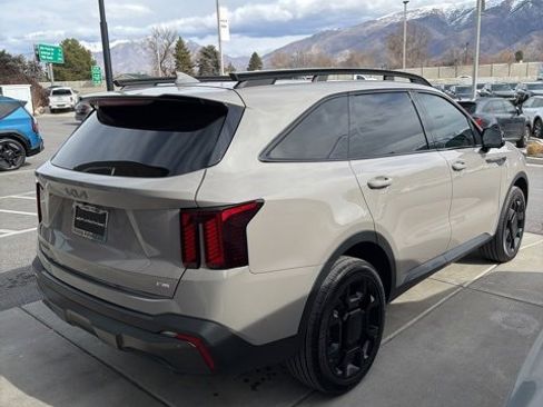 Certified 2025 Kia Sorento SX image 4