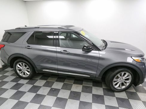 Used 2024 Ford Explorer Limited w/ Equipment Group 301A AWD/4WD image 5
