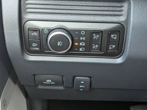 New 2026 Ford F250 Lariat w/ Black Appearance Package AWD/4WD image 28