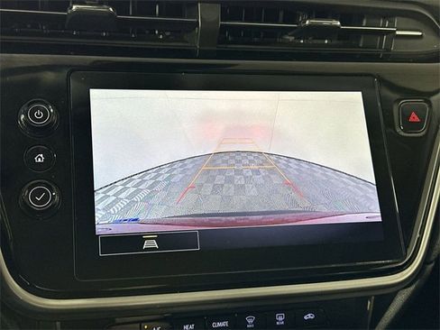 Used 2022 Chevrolet Bolt EUV LT w/ Comfort Package image 15