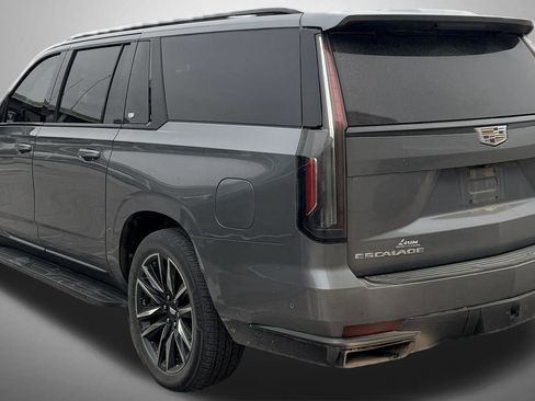 Used 2021 Cadillac Escalade ESV Sport Platinum image 3