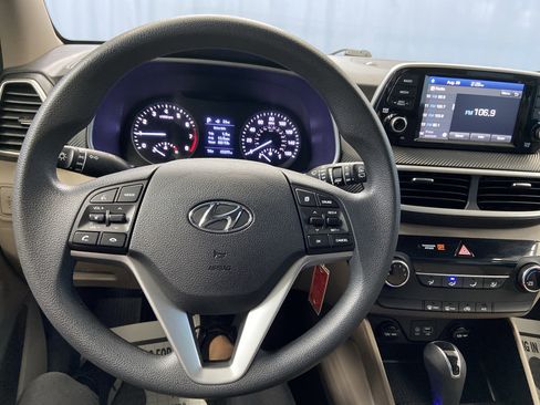 Used 2019 Hyundai Tucson SE image 18