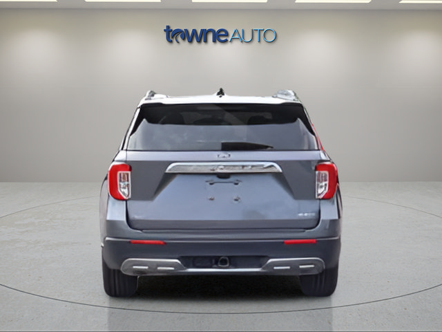 Used 2023 Ford Explorer XLT w/ Equipment Group 202A AWD/4WD image 4