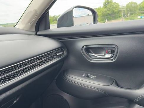 Used 2026 Honda HR-V EX-L image 19
