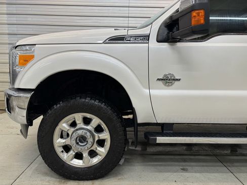 Used 2016 Ford F350 Lariat w/ Lariat Ultimate Package image 4