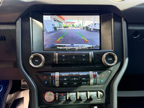 Used 2021 Ford Mustang Shelby GT500 w/ Technology Package image 26