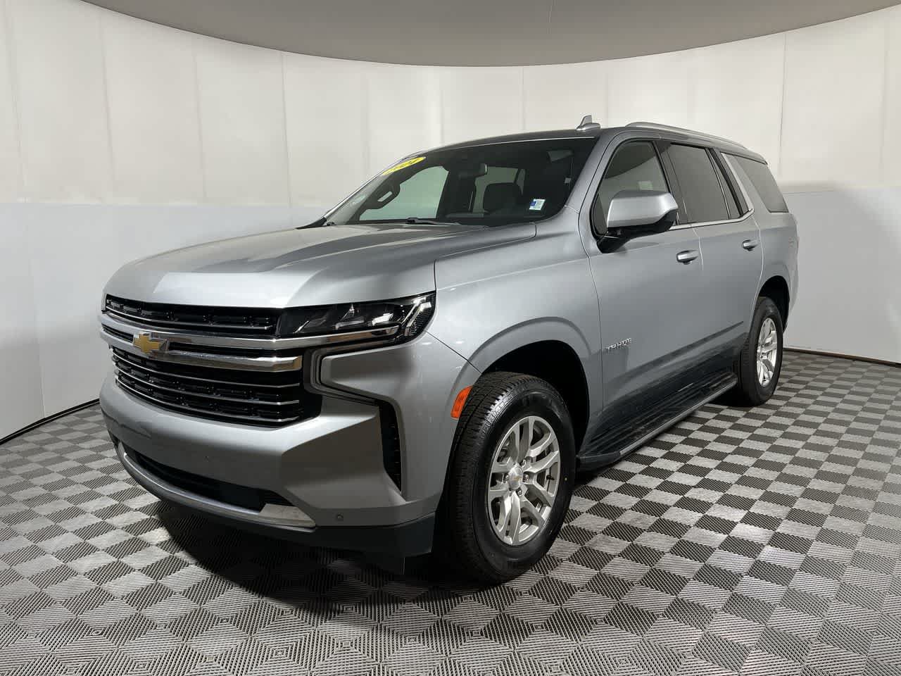 Used 2024 Chevrolet Tahoe LT AWD/4WD image 4