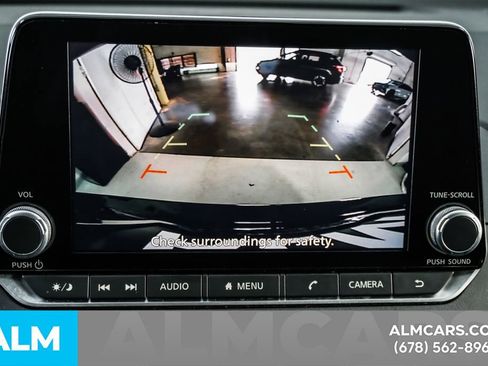 Used 2025 Nissan Altima 2.5 SV FWD image 33