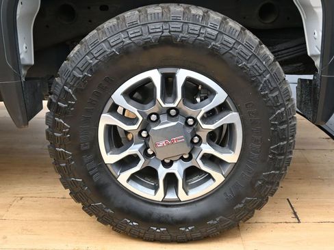 Used 2021 GMC Sierra 2500 4x4 Double Cab w/ Convenience Package image 12