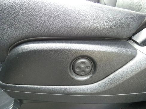 Used 2016 Mercedes-Benz GLE 350 w/ Premium Package image 57