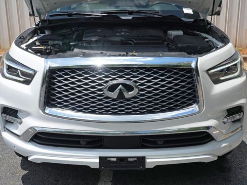 Used 2024 INFINITI QX80 Sensory w/ Cargo Package AWD/4WD image 8