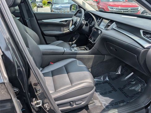 Used 2019 INFINITI QX50 Luxe AWD/4WD image 11