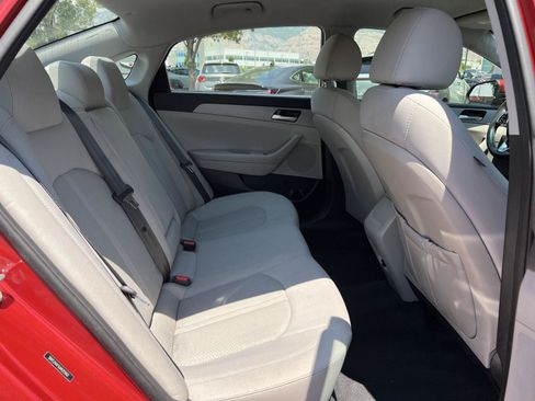 Used 2018 Hyundai Sonata SE FWD image 25