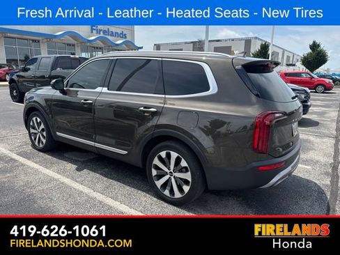 Used 2022 Kia Telluride S FWD image 3