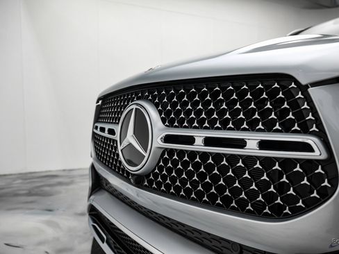 Used 2024 Mercedes-Benz GLE 450 4MATIC image 27