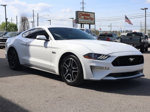 Used 2022 Ford Mustang GT Premium w/ Equipment Group 401A RWD image 5