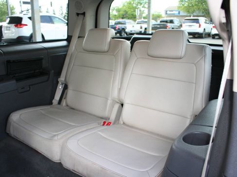 Used 2011 Ford Flex SEL w/ Rapid Spec Order Code FWD image 23
