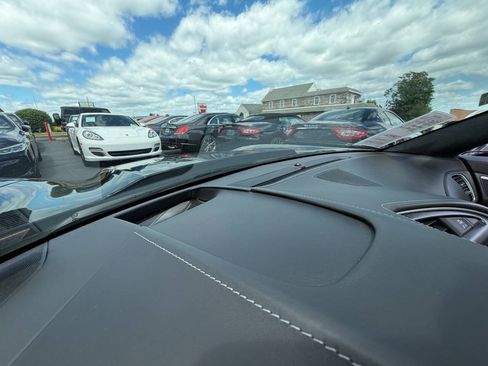 Used 2015 Chevrolet Corvette Z06 w/ 3LZ Preferred Equipment Group RWD image 27