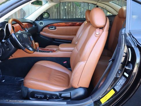 Used 2002 Lexus SC 430 Convertible RWD image 17