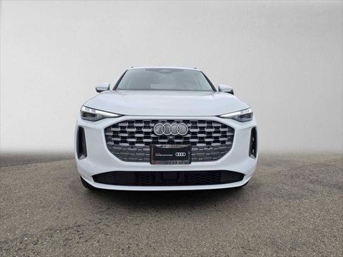 Certified 2025 Audi Q5 Premium w/ Premium Plus AWD/4WD image 16