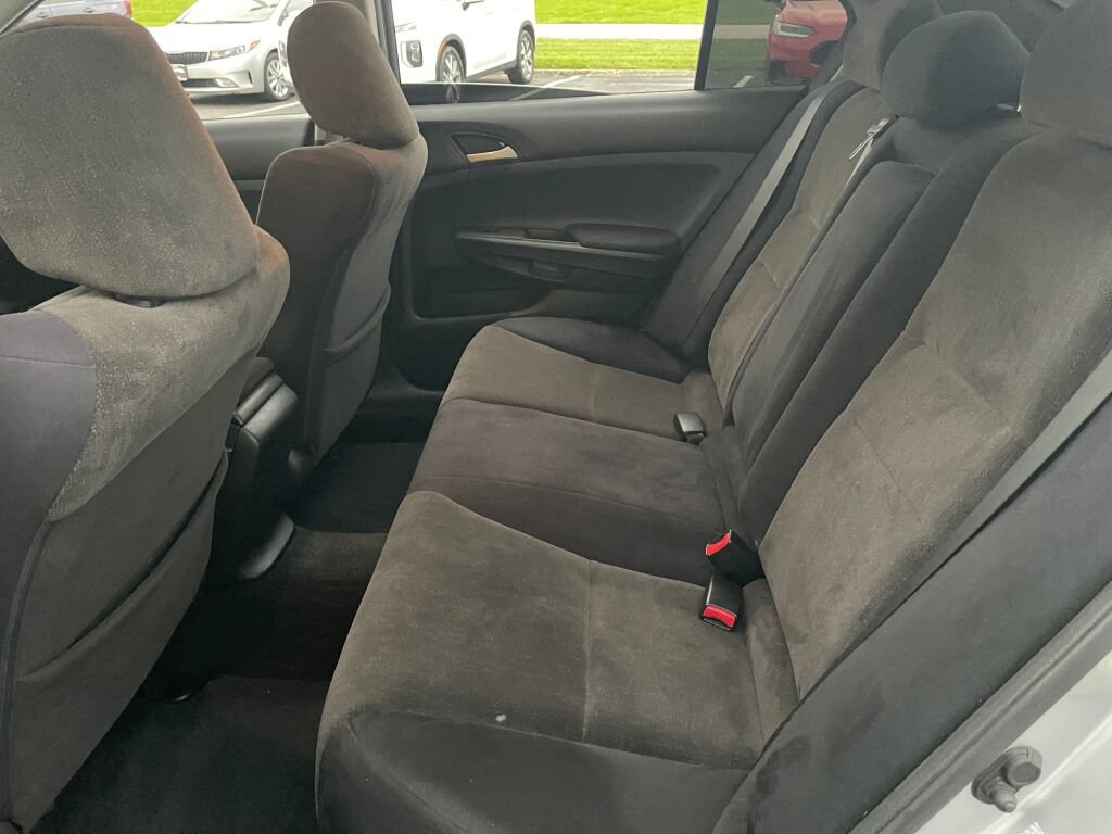 Used 2010 Honda Accord LX image 16