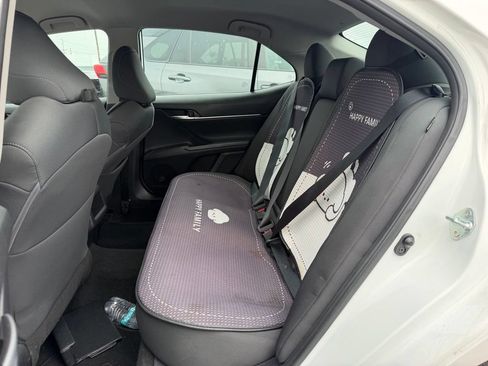 Used 2024 Toyota Camry LE FWD image 4
