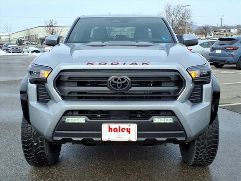 New 2026 Toyota Tacoma SR5 image 9