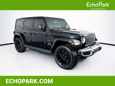 Used 2022 Jeep Wrangler Unlimited Sahara w/ Safety Group AWD/4WD image 1