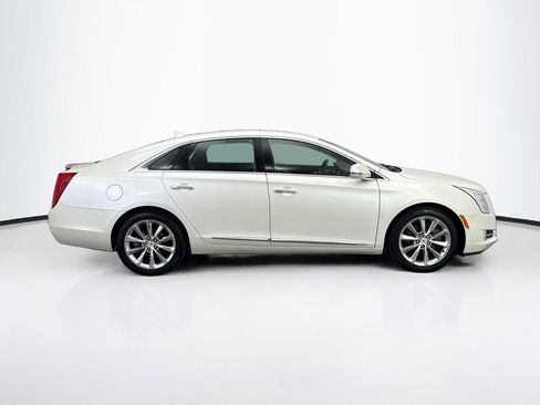 Used 2013 Cadillac XTS Luxury image 4