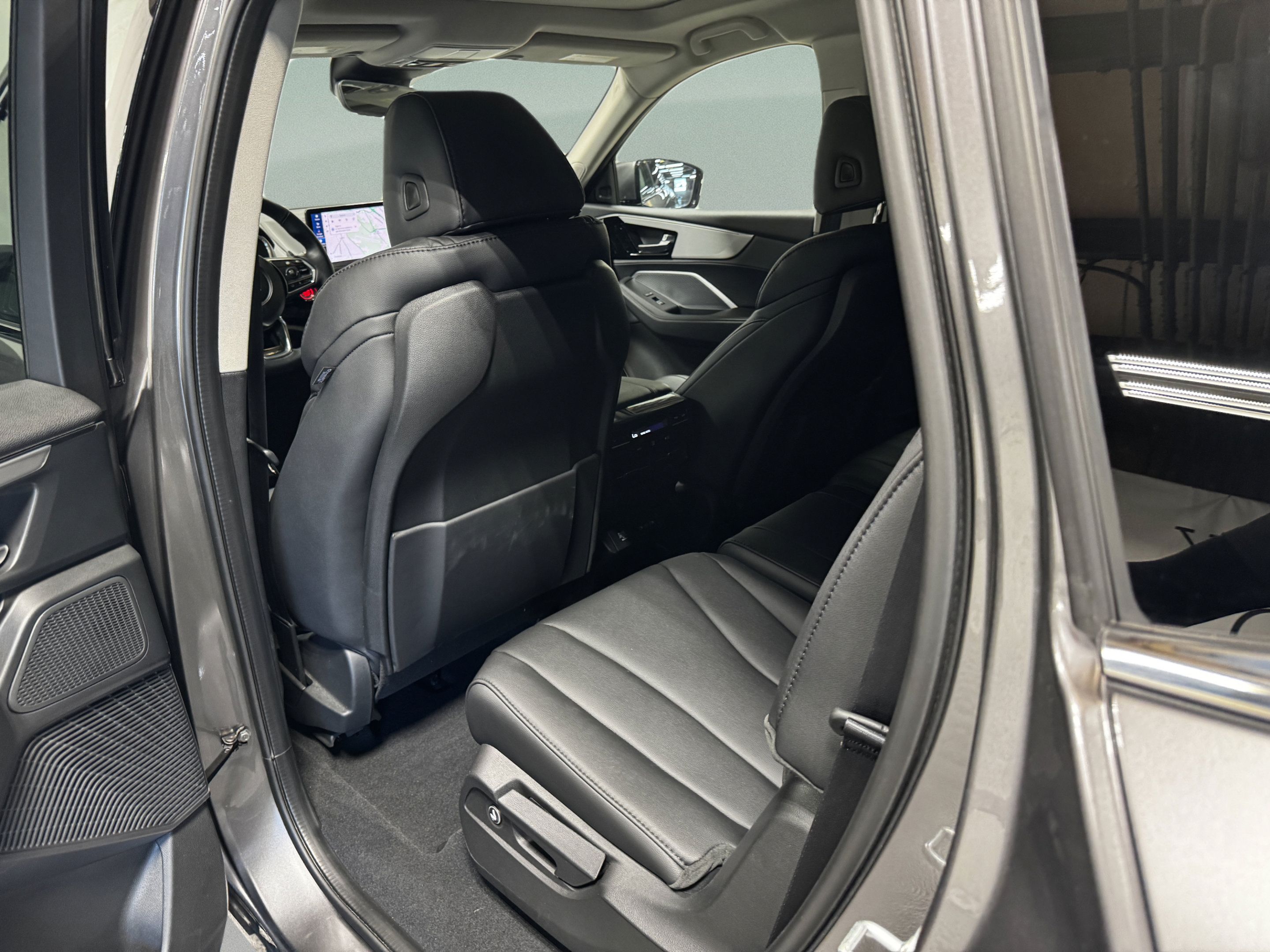 Certified 2026 Acura MDX FWD image 10