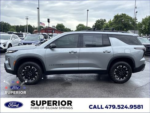 Used 2025 Chevrolet Traverse Z71 w/ Enhanced Driving Package AWD/4WD image 11