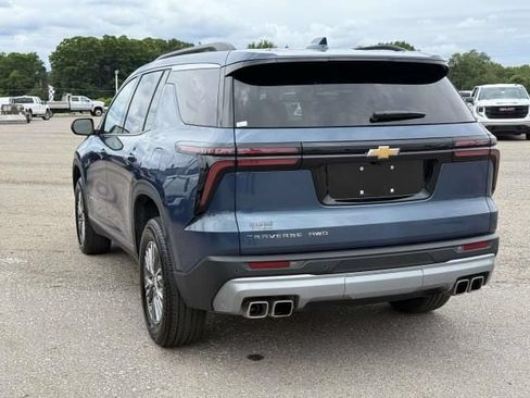 Used 2026 Chevrolet Traverse LT AWD/4WD image 6