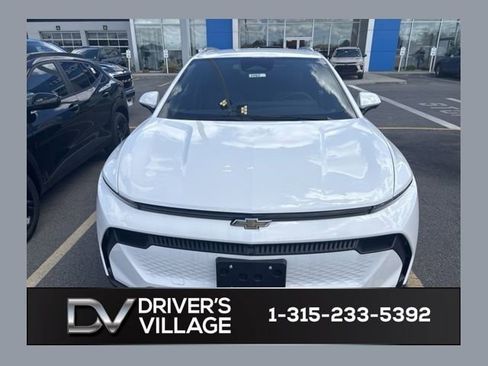New 2026 Chevrolet Equinox EV LT AWD/4WD image 1