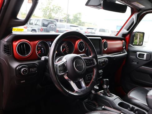 Used 2021 Jeep Gladiator Rubicon AWD/4WD image 7