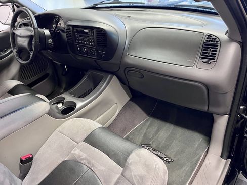 Used 2001 Ford F150 Lightning image 16