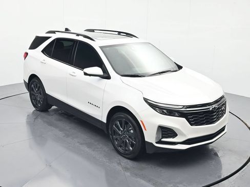 Used 2024 Chevrolet Equinox RS w/ RS Leather Package AWD/4WD image 32