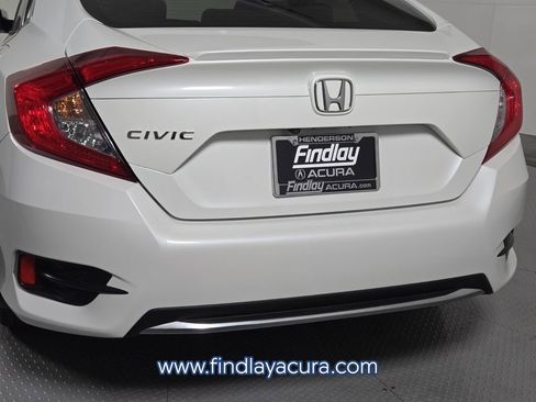Used 2019 Honda Civic EX image 6