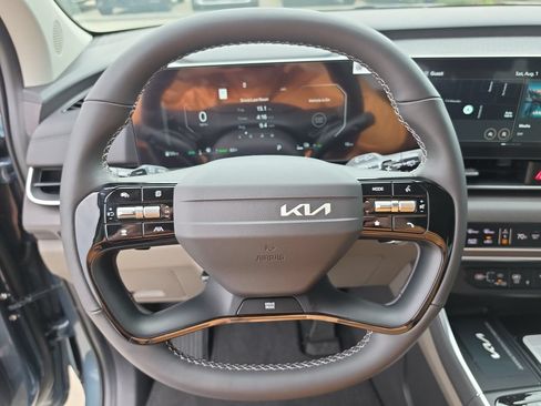 New 2027 Kia Carnival SX FWD image 31