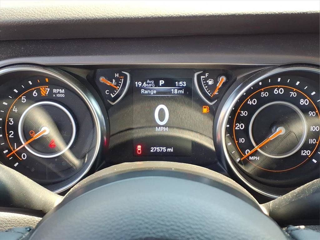 Certified 2023 Jeep Gladiator Sport AWD/4WD image 16