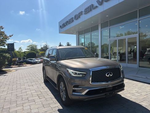 Used 2018 INFINITI QX80 4WD w/ Driver Assistance Package image 3