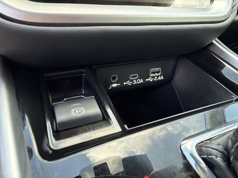 Used 2025 Subaru Outback Limited XT w/ Popular Package #2 image 31