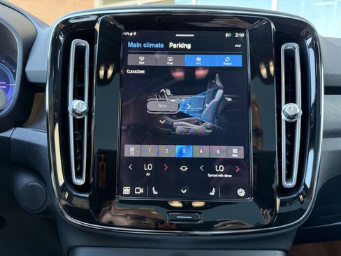 Used 2023 Volvo C40 P8 Recharge Plus w/ Protection Package Premier image 23