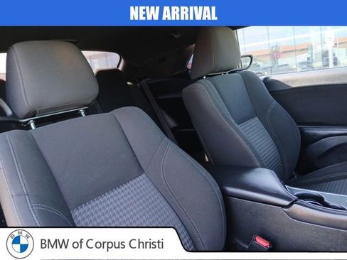 Used 2020 Dodge Challenger SXT image 12